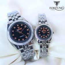Stylish Unisex Pair of Water Resistant Quartz Watches - 2 Pcs