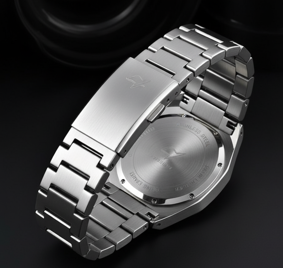 Men's Movement: Quartz, Water Resistant