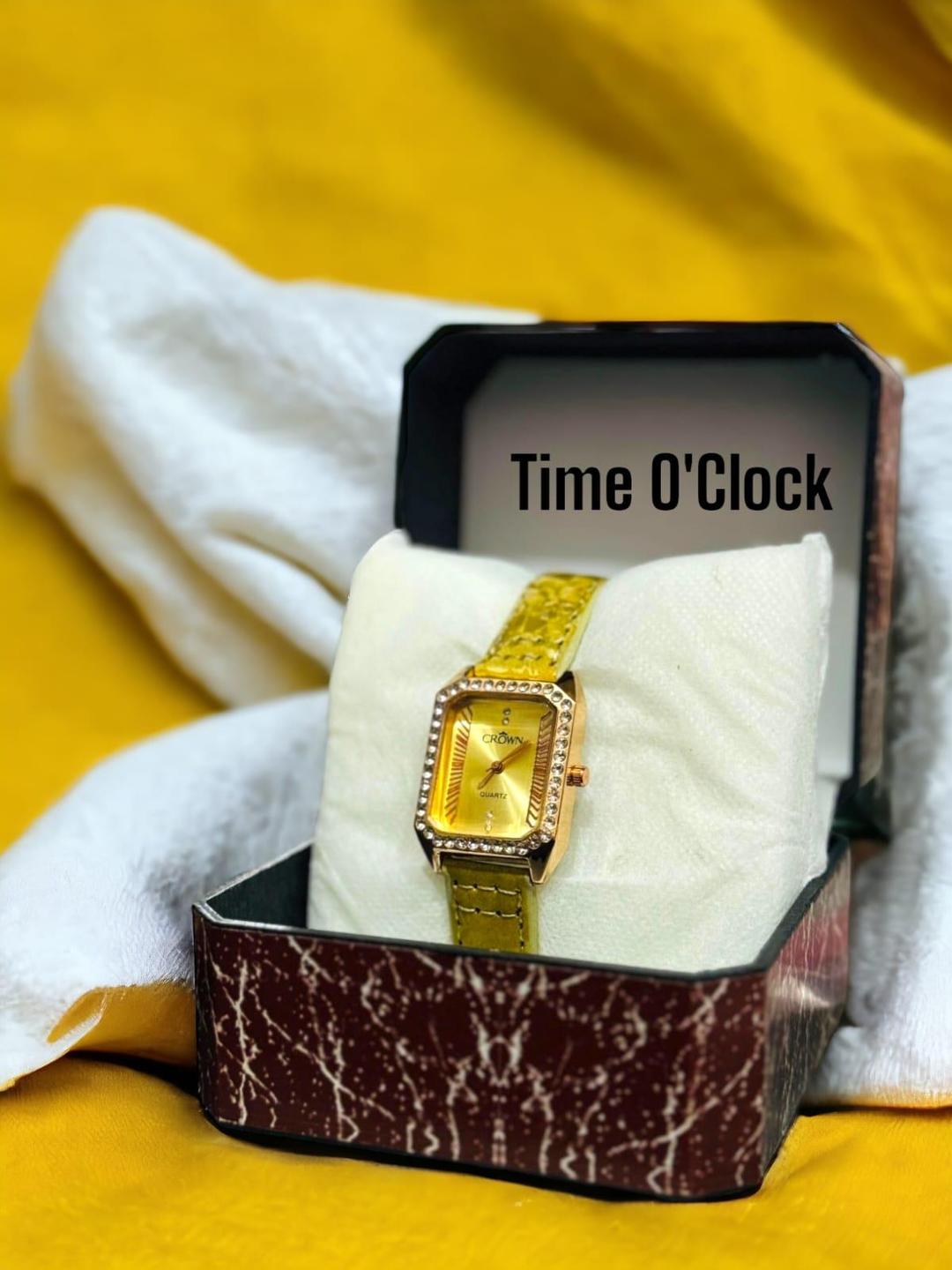 FINE MAKER New Fashion Square Diamond Luxury Starry Sky Watch