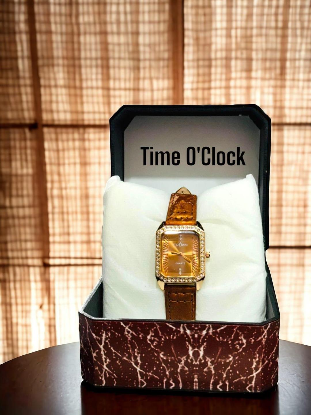 FINE MAKER New Fashion Square Diamond Luxury Starry Sky Watch